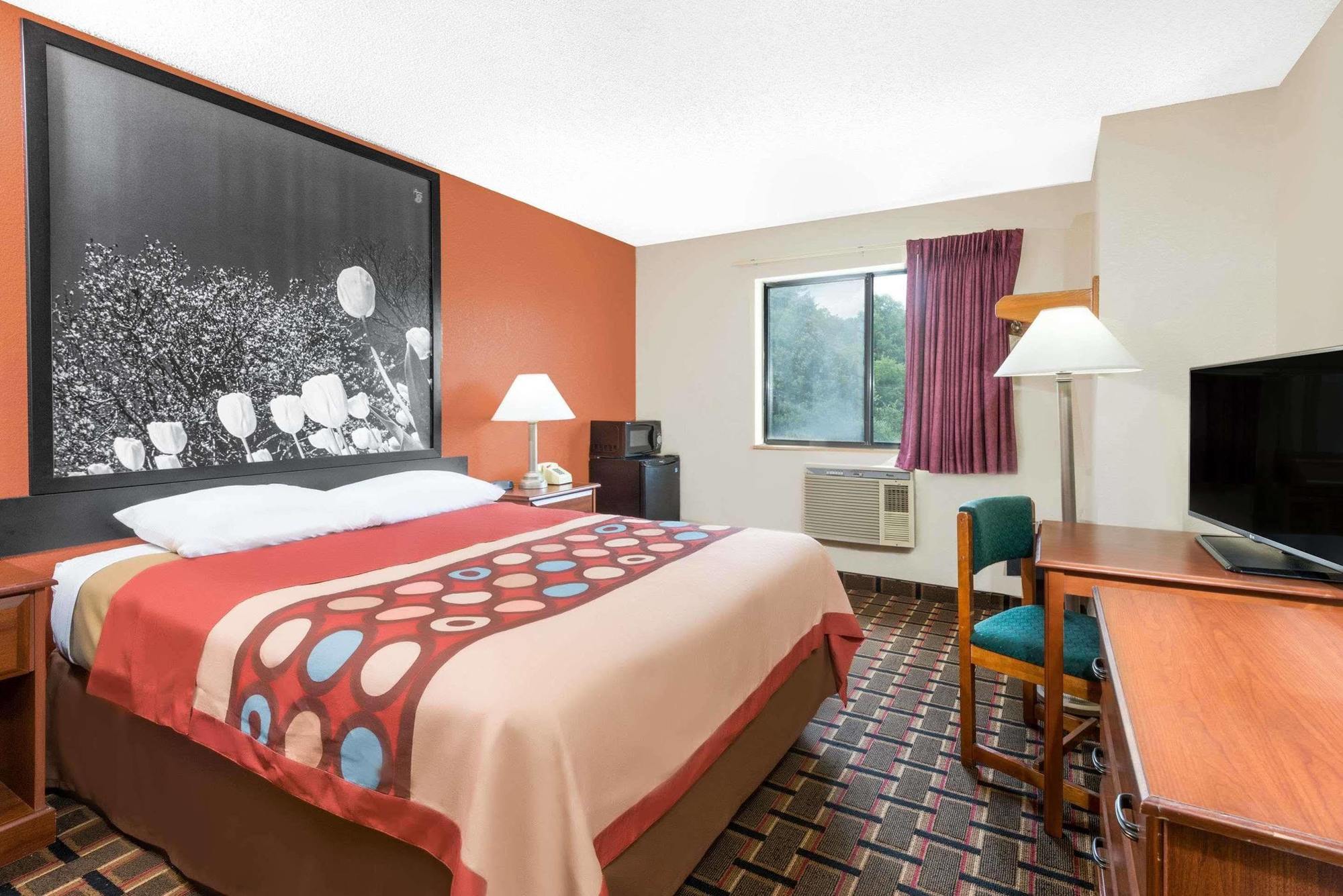 Super 8 By Wyndham Kent/Akron Area Bagian luar foto